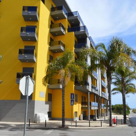 Apartamento Frente Ao Mar Com Piscina De Agua Salgada Quarteira Exterior foto