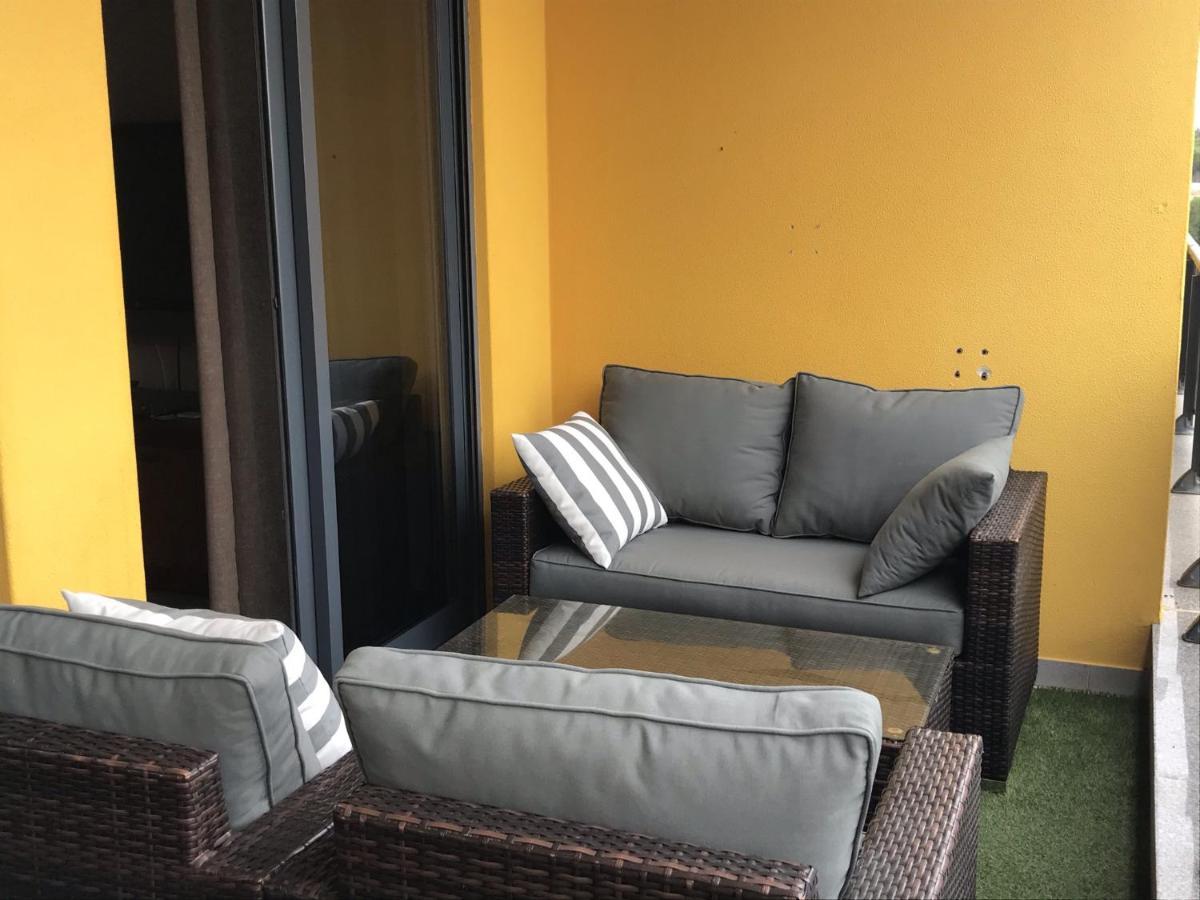 Apartamento Frente Ao Mar Com Piscina De Agua Salgada Quarteira Exterior foto